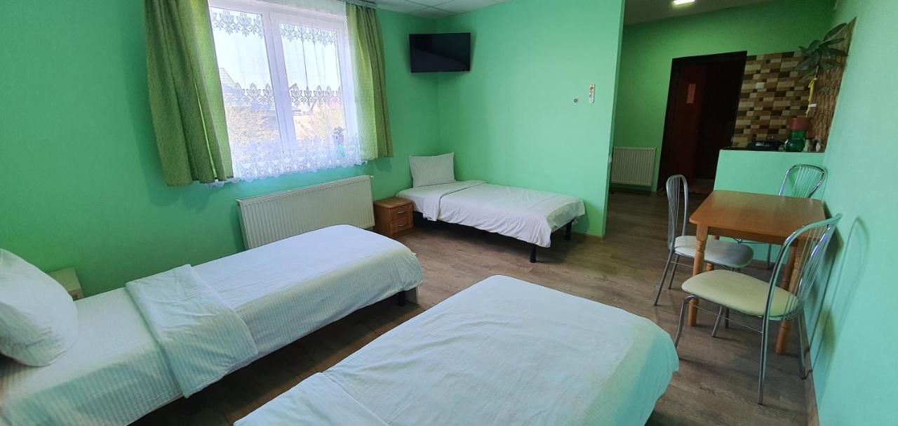 Luxor Inn&Suites TTchernivtsi Extérieur photo